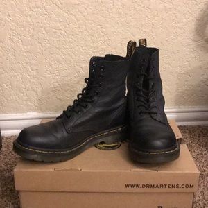 Dr. marten’s black pascal boots